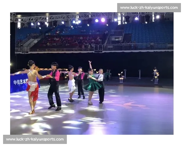 千名舞者齐聚蓉城 共舞世运华章